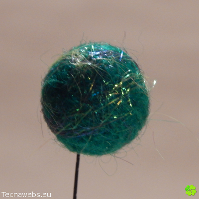 bolas de lana verde billar afieltrada