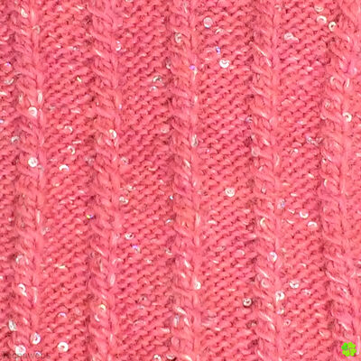 detalle cercano punto y lentejuelas